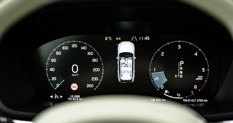 Volvo XC 60 cena 124998 przebieg: 159780, rok produkcji 2018 z Orzysz małe 562